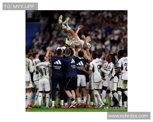 足球明星与爱人之间的情感纽带与生活挑战探讨