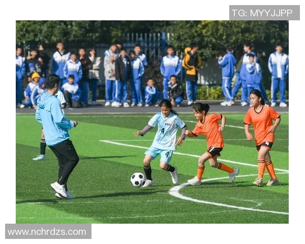 足球明星的家庭生活揭秘他们的儿子数量与成长故事